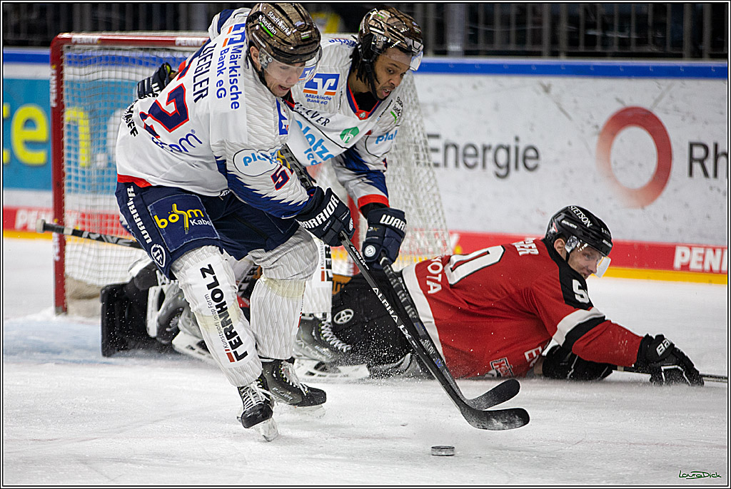 PENNY DEL;  Koelner Haie - Iserlohn Roosters; Koeln, 01.03.2022